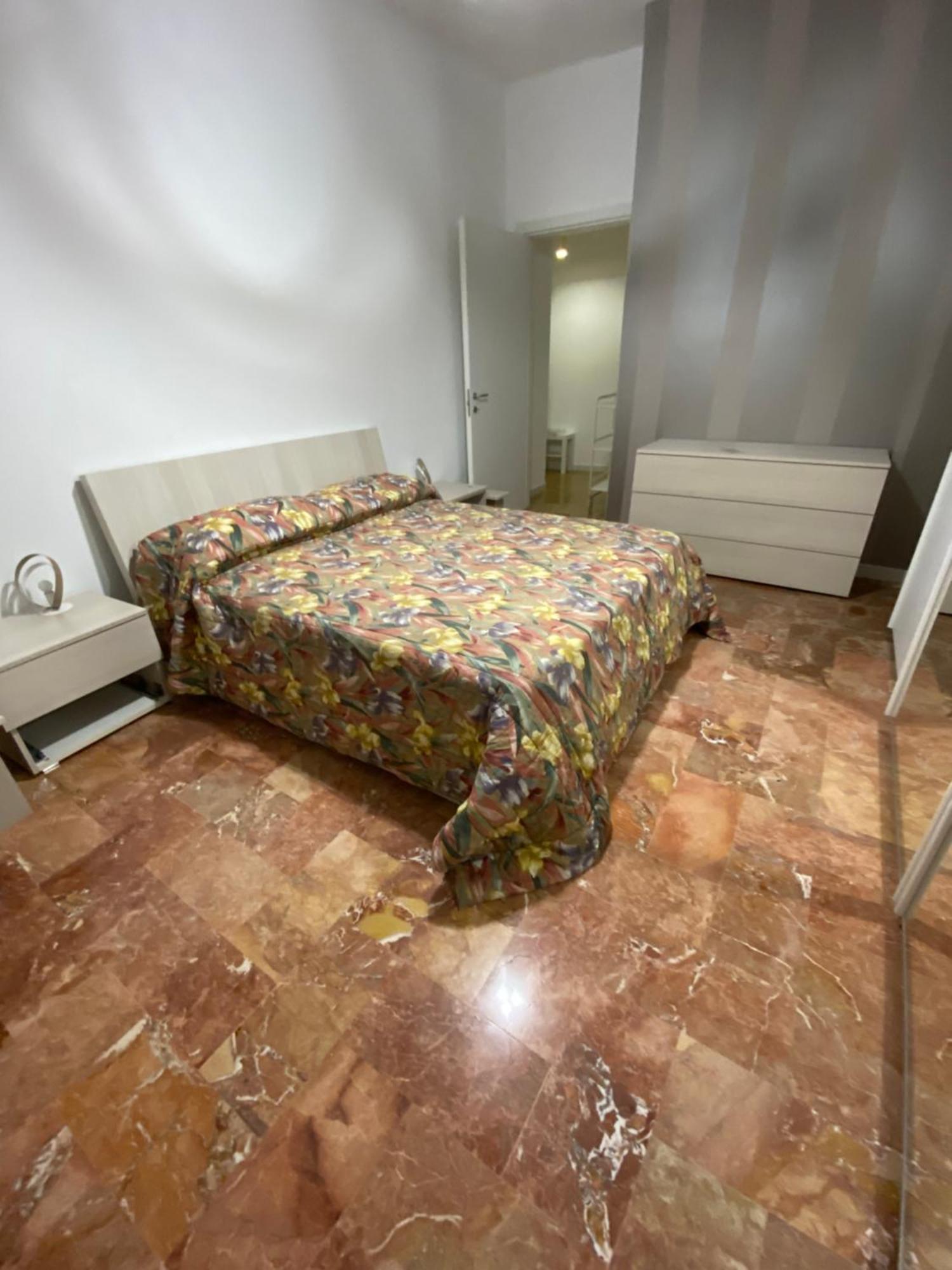 La Casa Di Telen Zona Policlinico Oncologico E Villa De Grecis Bari Exteriör bild